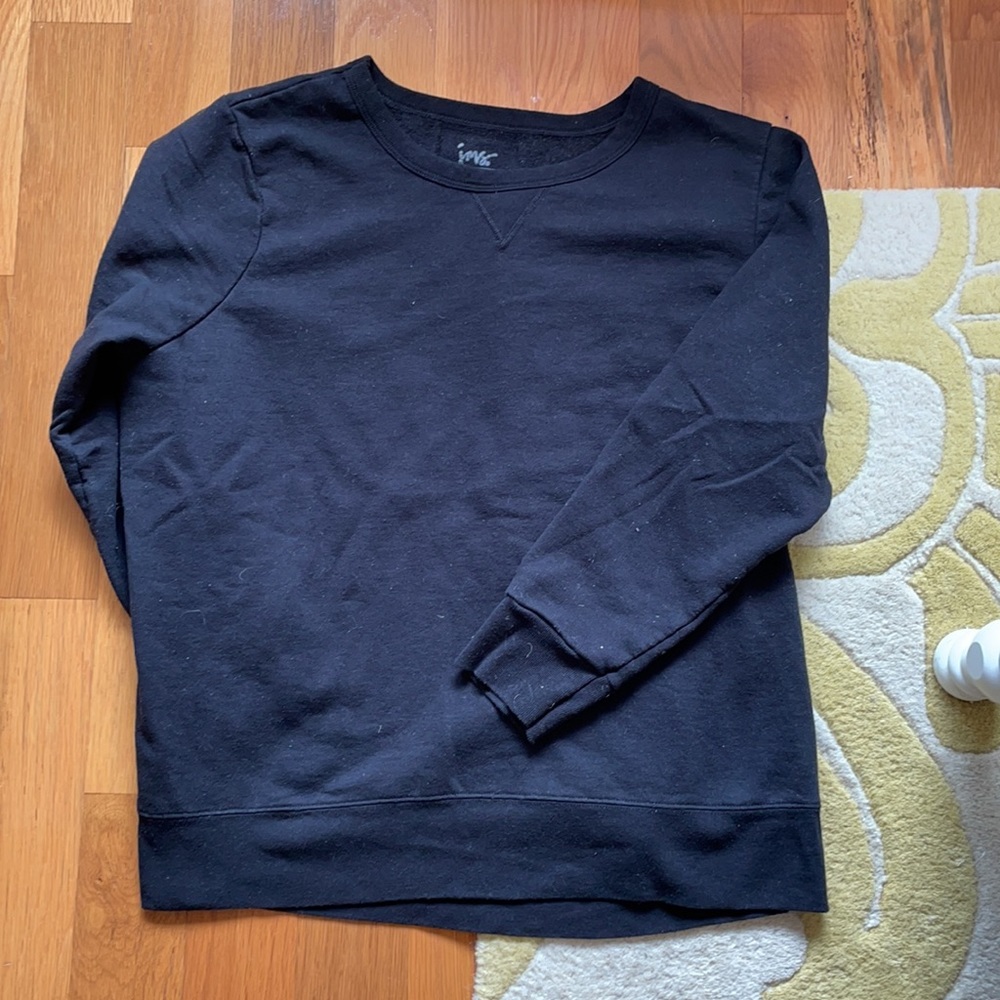 Black Hoodless Sweatshirt